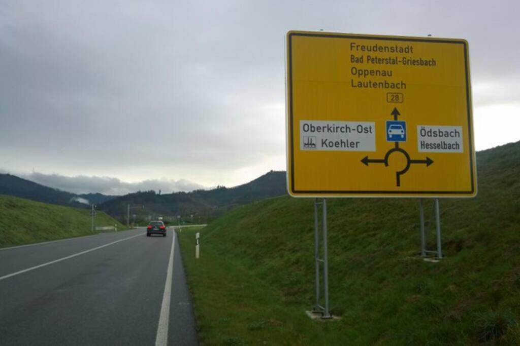 Wohnung Am Fusse Des Schwarzwalds Oberkirch  Exteriör bild